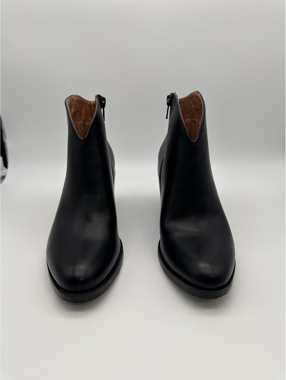 White Mountain Women's Black Smooth Leather Ankle Boots Size - Picture 10 of 10